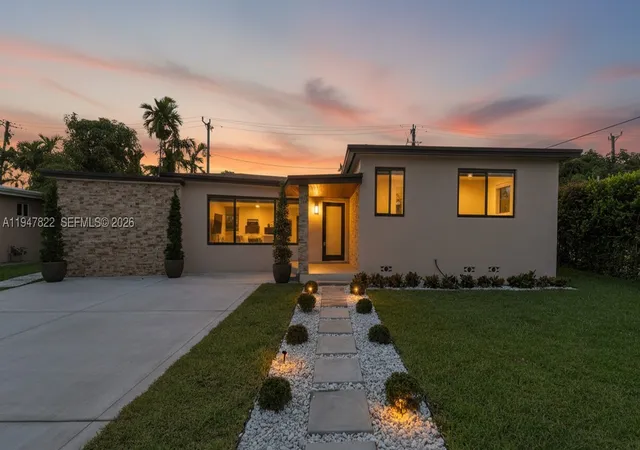 Single family home for sale at 141 Ne 122Nd St, North Miami, FL 33161 | MLS# A11947822