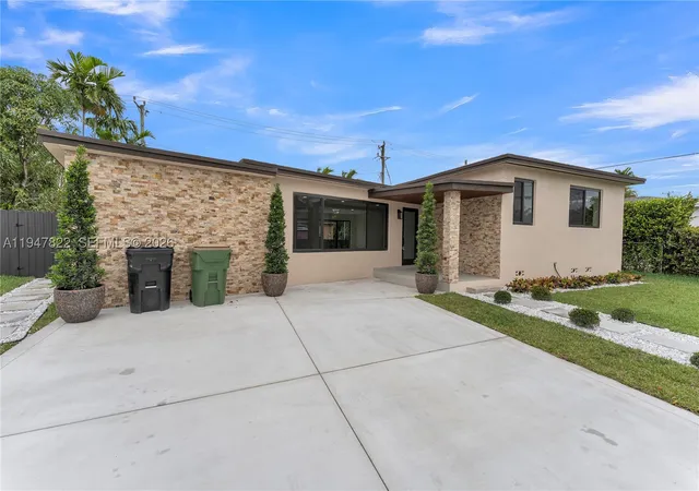 Photo 2 of Single family home for sale at 141 Ne 122nd St, North Miami, FL 33161 | MLS# A11947822 | Listing updated on 2026-10-09