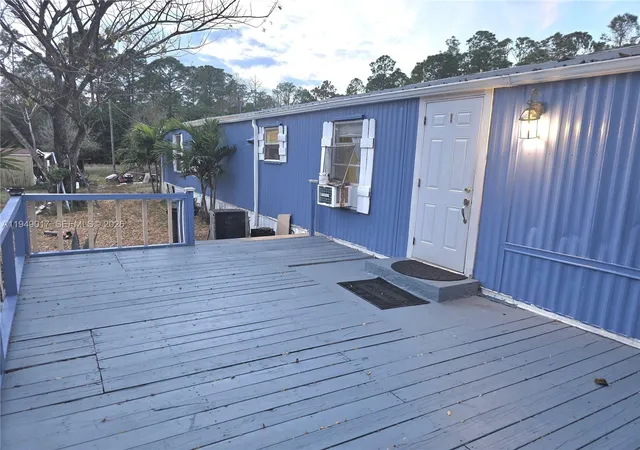3rd image of 575 Vero Ave, Clewiston, FL 33440 | MLS# A11949017