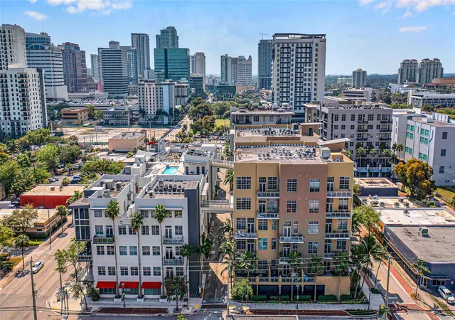 Homes for sale in Fort Lauderdale, FL | 445 N Andrews Avenue, Fort Lauderdale, FL 33301 | Houzeo