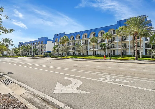 4th image of 3909 N Ocean Blvd #108, Fort Lauderdale, FL 33308 | MLS# F10546650
