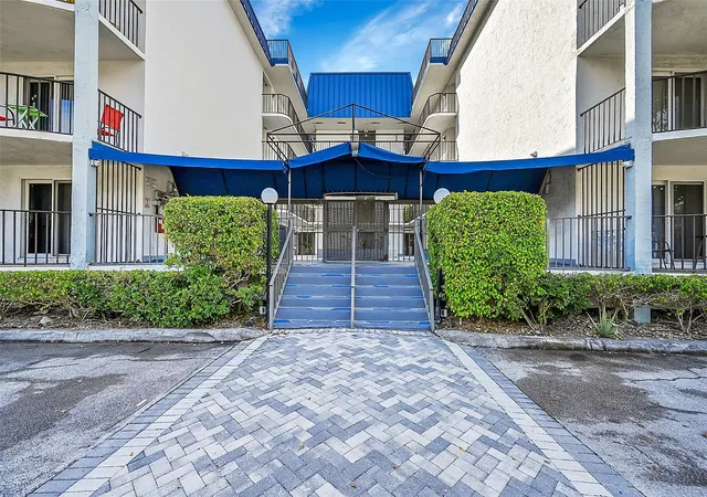 5th image of 3909 N Ocean Blvd #108, Fort Lauderdale, FL 33308 | MLS# F10546650