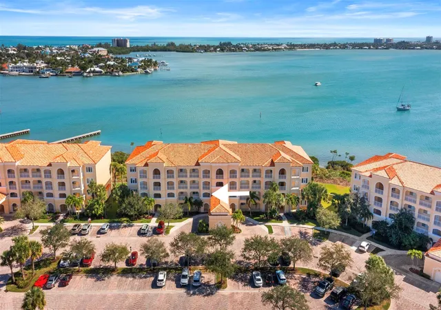Homes for sale in Hutchinson Island, FL | 21 Harbour Isle Dr #203, Hutchinson Island, FL 34949 | MLS# F10546277