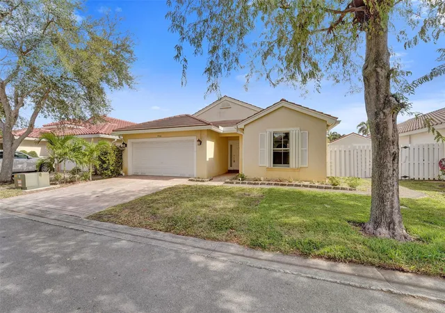 1st image of 4966 Sw 33rd Ter, Fort Lauderdale, FL 33312 | MLS# F10546819