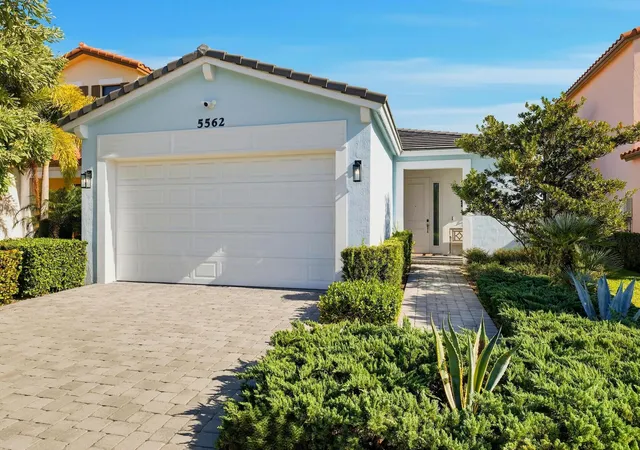 1st image of 5562 Starfish Rd, Loxahatchee, FL 33470 | MLS# R11156537