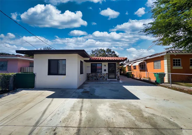 Homes for sale in Miami, FL | 2620 Sw 32Nd Ave, Miami, FL 33133 | MLS# F10546860
