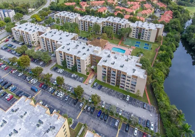 Homes for sale in Hialeah, FL | 6960 Miami Gardens Dr, Hialeah, FL 33015 | Houzeo