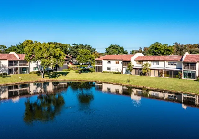 2nd image of 21863 Arriba Real #8-k, Boca Raton, FL 33433 | MLS# R11156830