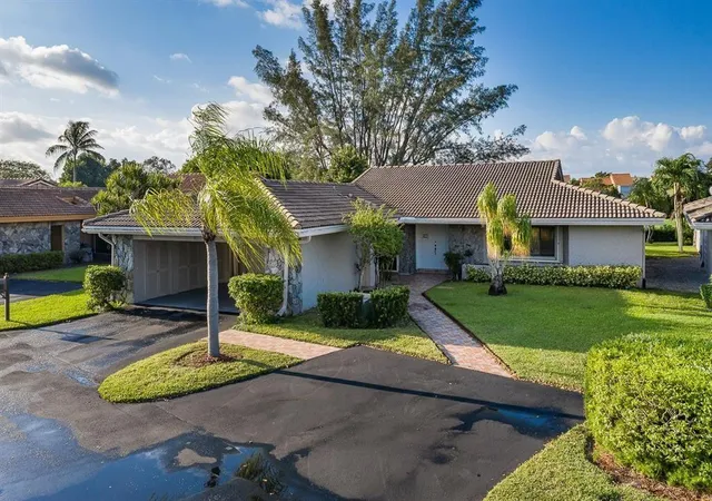 4th image of 3650 N 36Th Ave #51, Hollywood, FL 33021 | MLS# F10548026