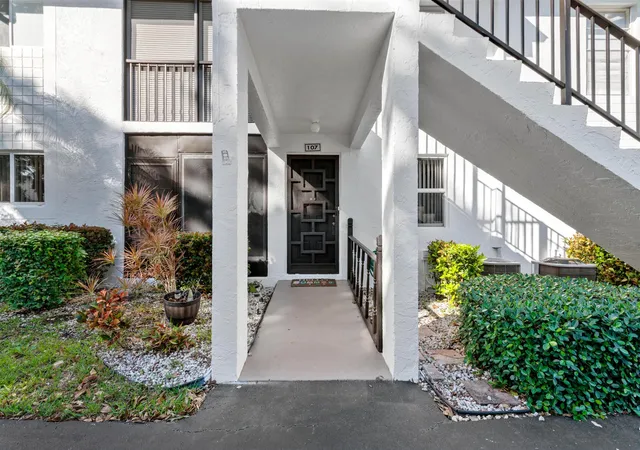Homes for sale in Delray Beach, FL | 14895 Builtmore Wy #107, Delray Beach, FL 33446 | MLS# R11156951