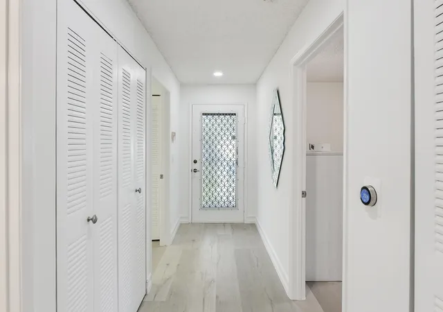5th image of 15342 Lakes Of Delray Blvd #98, Delray Beach, FL 33484 | MLS# R11156964