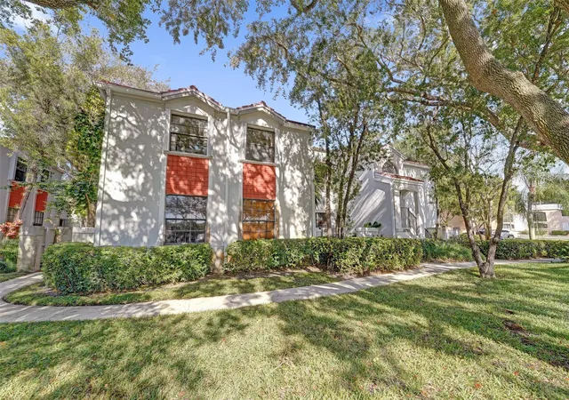 2nd image of 11970 Nw 11th St, Pembroke Pines, FL 33026 | MLS# F10546279