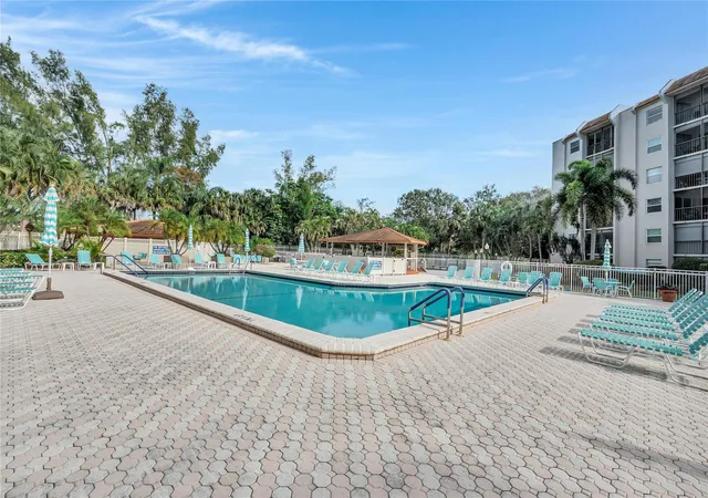 2nd image of 3920 Inverrary Blvd, Lauderhill, FL 33319