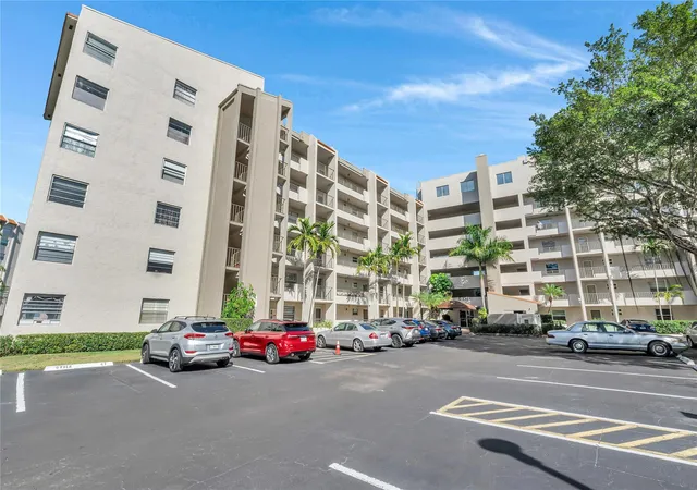 15th image of 3920 Inverrary Blvd #104-C, Lauderhill, FL 33319 | MLS# F10548104