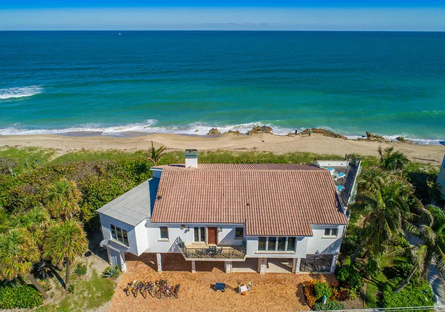 5th image of 23 Ne Macarthur Blvd, Stuart, FL 34996 | MLS# R11157163