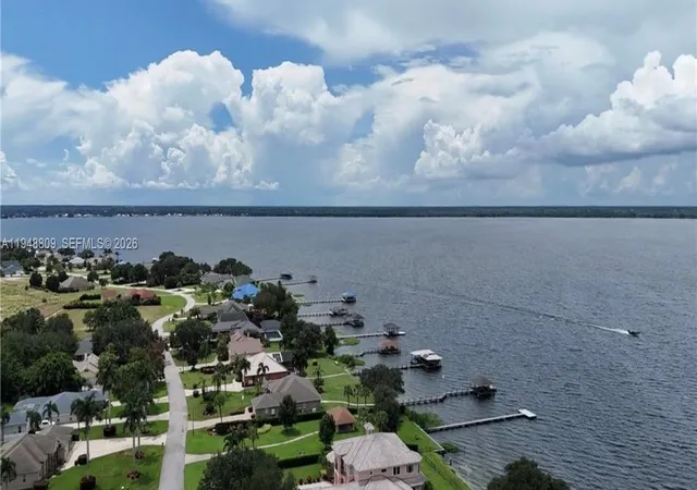 3rd image of 591 Sunset Pointe Dr, Lake Placid, FL 33852 | MLS# A11948809