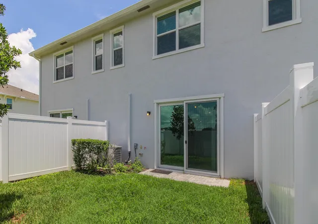 Homes for sale in Port St Lucie, FL | 640 Se Lake Falls St, Port St Lucie, FL 34984 | MLS# R11157230