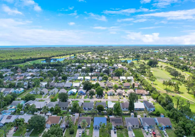 37th image of 5929 Se Collins Ave, Stuart, FL 34997 | MLS# R11157267