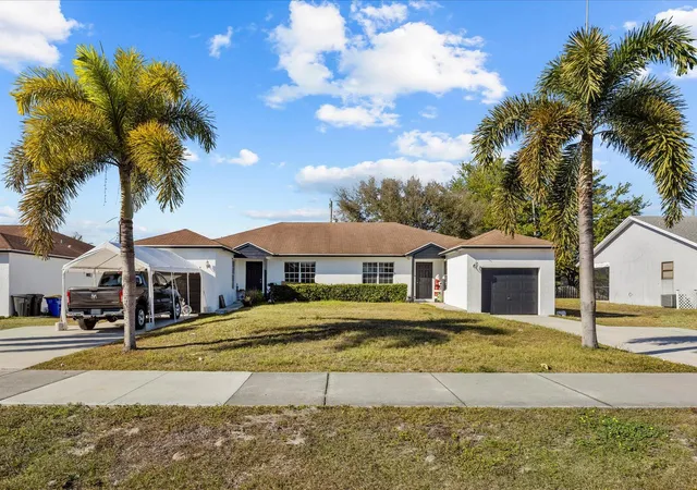 Homes for sale in Stuart, FL | 2593 Se Indian St, Stuart, FL 34997 | MLS# R11157312