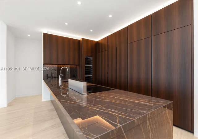 Photo 4 of Condo for sale at 5 Grove Isle Dr #L501, Miami, FL 33133 | MLS# A11951891 | Listing updated on 2026-07-23