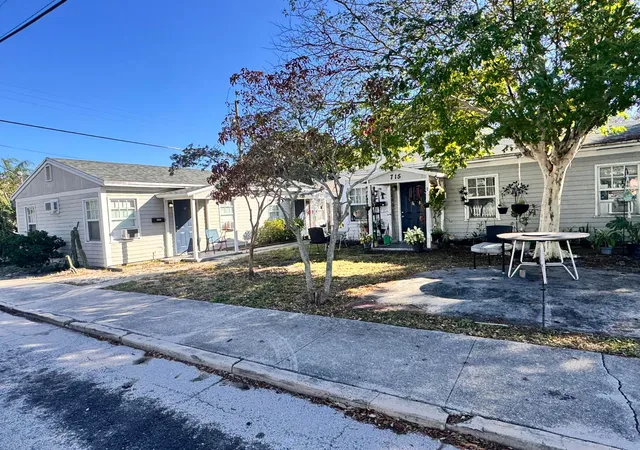 2nd image of 717 8th Ave N, Lake Worth Beach, FL 33460 | MLS# R11157415