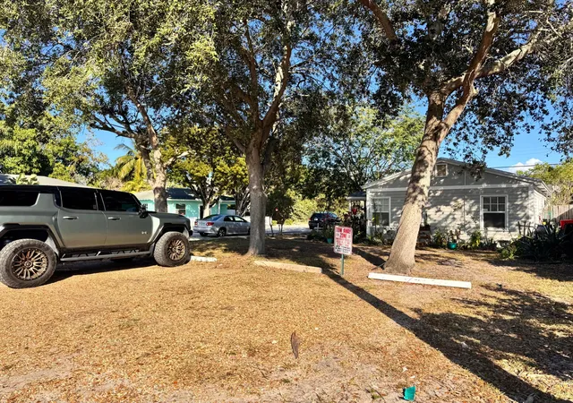 5th image of 717 8Th Ave N, Lake Worth Beach, FL 33460 | MLS# R11157415