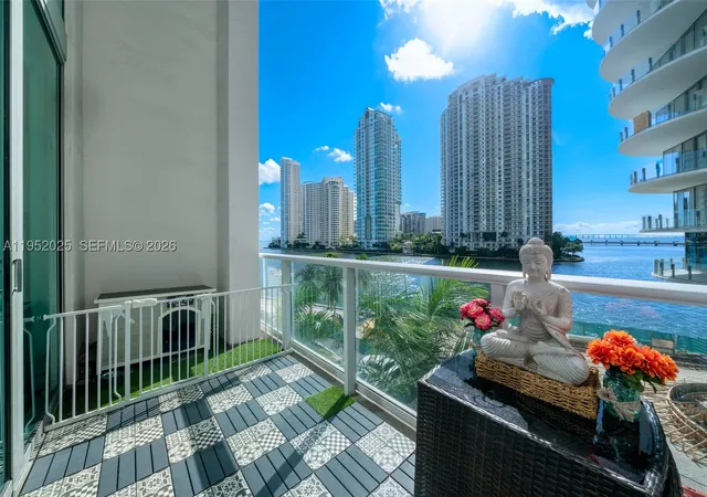 Homes for sale in Miami, FL | 300 S Biscayne Blvd #L-410, Miami, FL 33131 | MLS# A11952025
