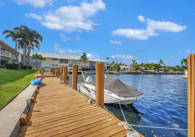 Homes for sale in Lighthouse Point, FL | 2311 Ne 36th St #1f, Lighthouse Point, FL 33064 | MLS# F10548299