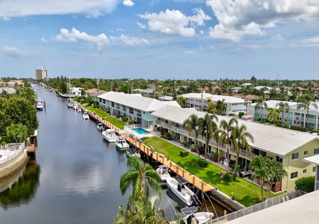Homes for sale in Lighthouse Point, FL | 2311 Ne 36Th St #1f, Lighthouse Point, FL 33064 | MLS# F10548299