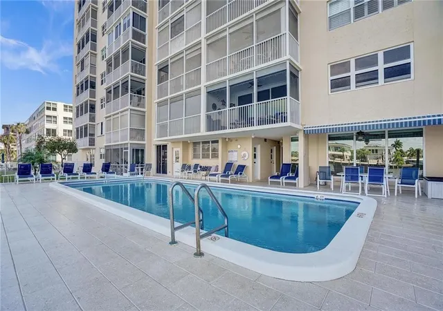 4th image of 303 N Riverside Dr #PH-4, Pompano Beach, FL 33062 | MLS# F10548311