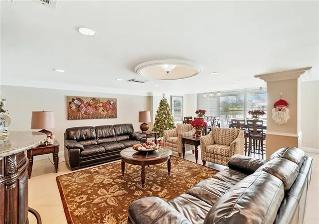 5th image of 303 N Riverside Dr #PH-4, Pompano Beach, FL 33062 | MLS# F10548311