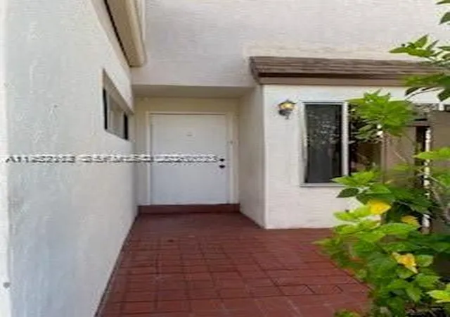Homes for sale in Plantation, FL | 879 Nw 81st Way #4, Plantation, FL 33324 | MLS# A11952168