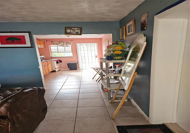 3rd image of 2510 Nw 6 St, Pompano Beach, FL 33069 | MLS# F10548368