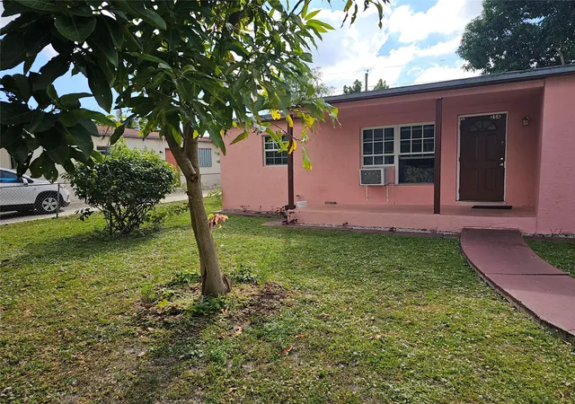 4th image of 2510 Nw 6 St, Pompano Beach, FL 33069 | MLS# F10548368