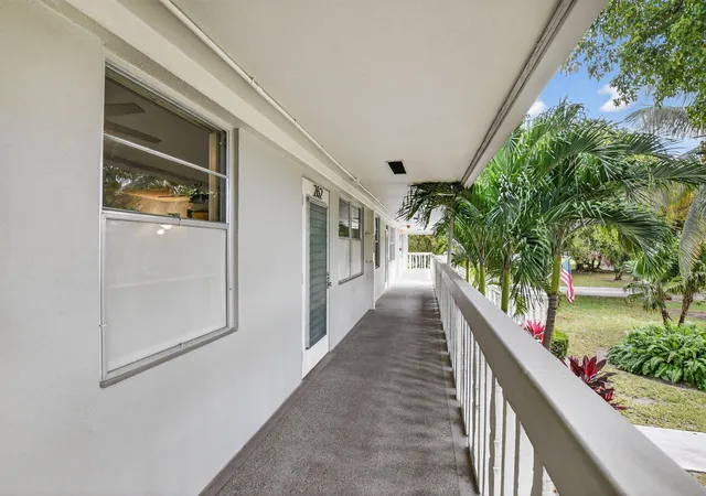 Homes for sale in Deerfield Beach, FL | 262 Ventnor R, Deerfield Beach, FL 33442 | MLS# R11157657