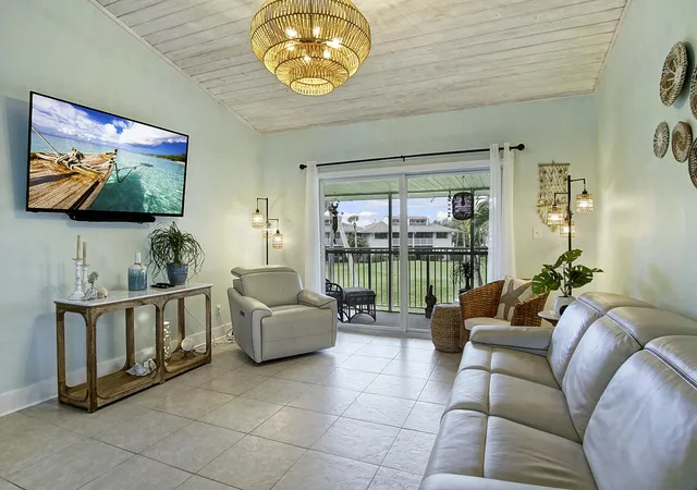 3rd image of 2400 S Ocean Dr #821, Fort Pierce, FL 34949 | MLS# R11157721