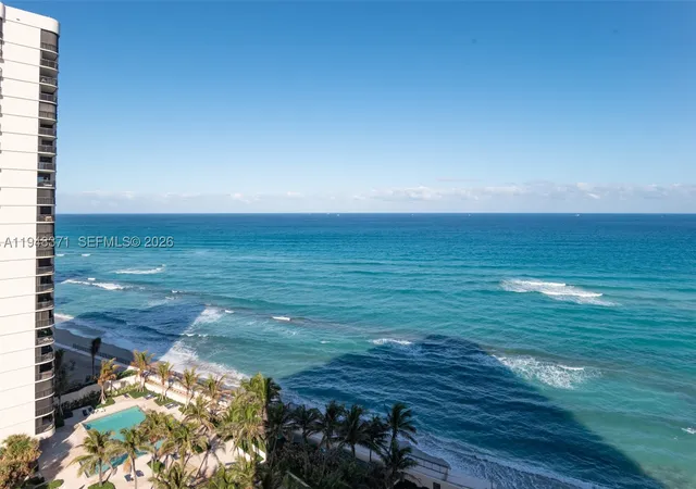 3rd image of 5380 Ocean Dr #15G, Singer Island, FL 33404 | MLS# A11948371