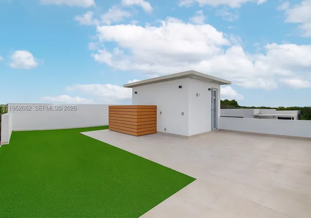 3rd image of 1105 Sw 22Nd Ter, Miami, FL 33129 | MLS# A11952652