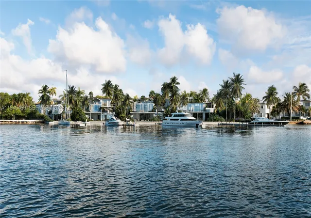 14th image of 7111 Ne 10 Ave, Miami, FL 33138 | MLS# A11945480