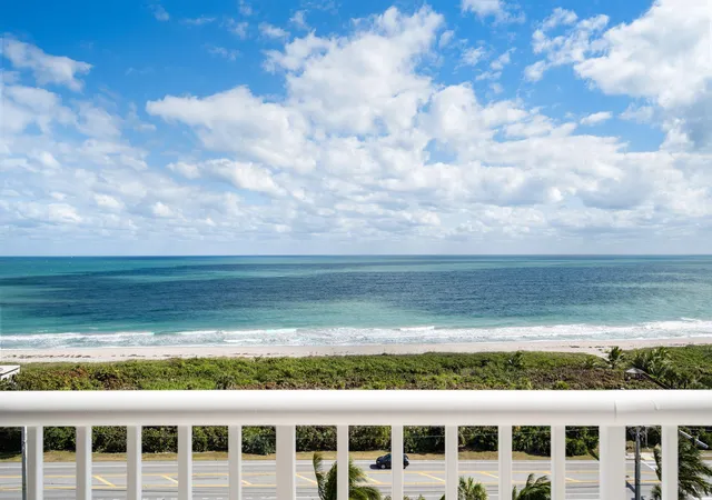 Homes for sale in Hutchinson Island, FL | 5051 N Hwy A1a #12-1, Hutchinson Island, FL 34949 | MLS# R11157986