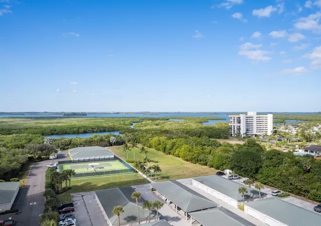 Homes for sale in Hutchinson Island, FL | 5051 N Hwy A1A #12-1, Hutchinson Island, FL 34949 | MLS# R11157986