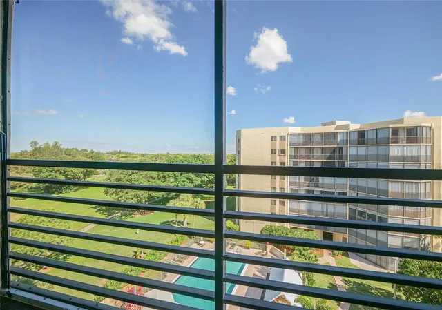 2nd image of 7100 Radice Ct #708, Lauderhill, FL 33319 | MLS# F10548579