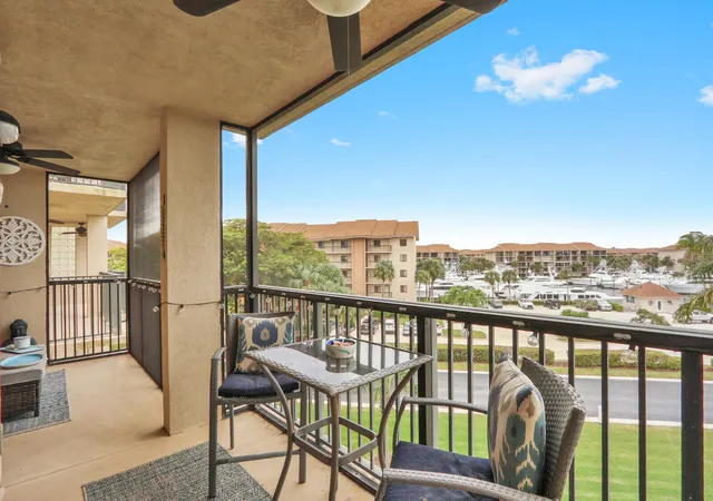 2nd image of 901 Seafarer Cir #403, Jupiter, FL 33477 | MLS# R11158045