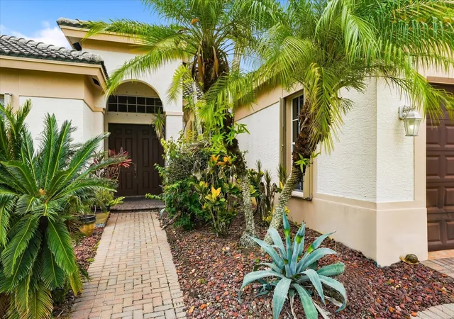 Homes for sale in Vero Beach, FL | 970 Amethyst Dr, Vero Beach, FL 32968 | MLS# F10548631