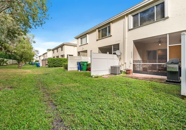 25th image of 5628 Nw 99th Ln, Coral Springs, FL 33076 | MLS# R11158050