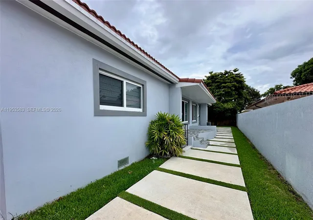 4th image of 2722 Sw 5Th St, Miami, FL 33135 | MLS# A11953583