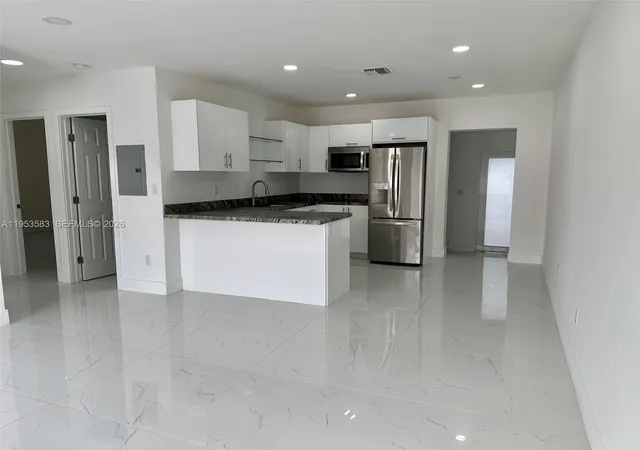 5th image of 2722 Sw 5Th St, Miami, FL 33135 | MLS# A11953583