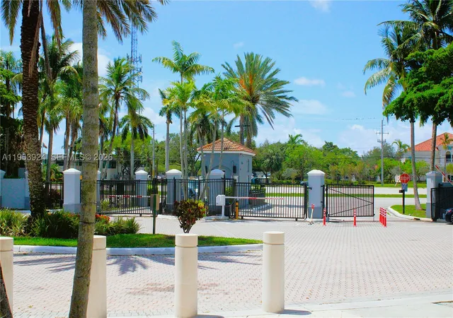 26th image of 9650 Nw 2nd St #4-301, Pembroke Pines, FL 33024 | MLS# A11953924