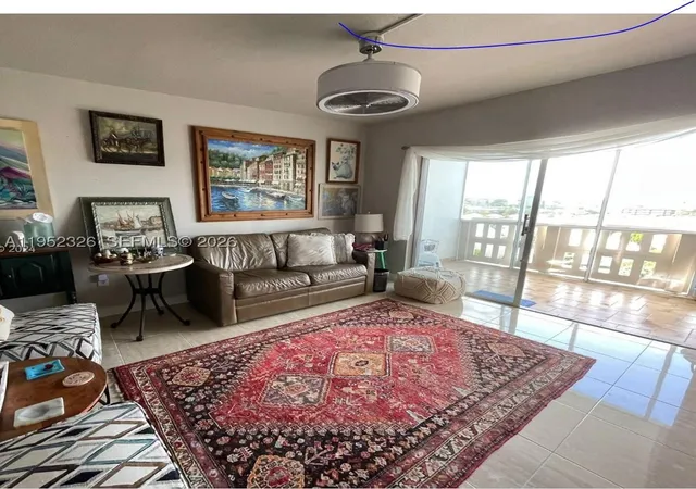 Homes for sale in Hollywood, FL | 4001 Hillcrest Dr #914, Hollywood, FL 33021 | MLS# A11952326