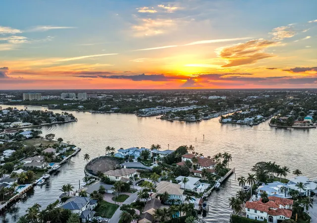 2nd image of 92 Island Dr S, Ocean Ridge, FL 33435 | MLS# R11158120